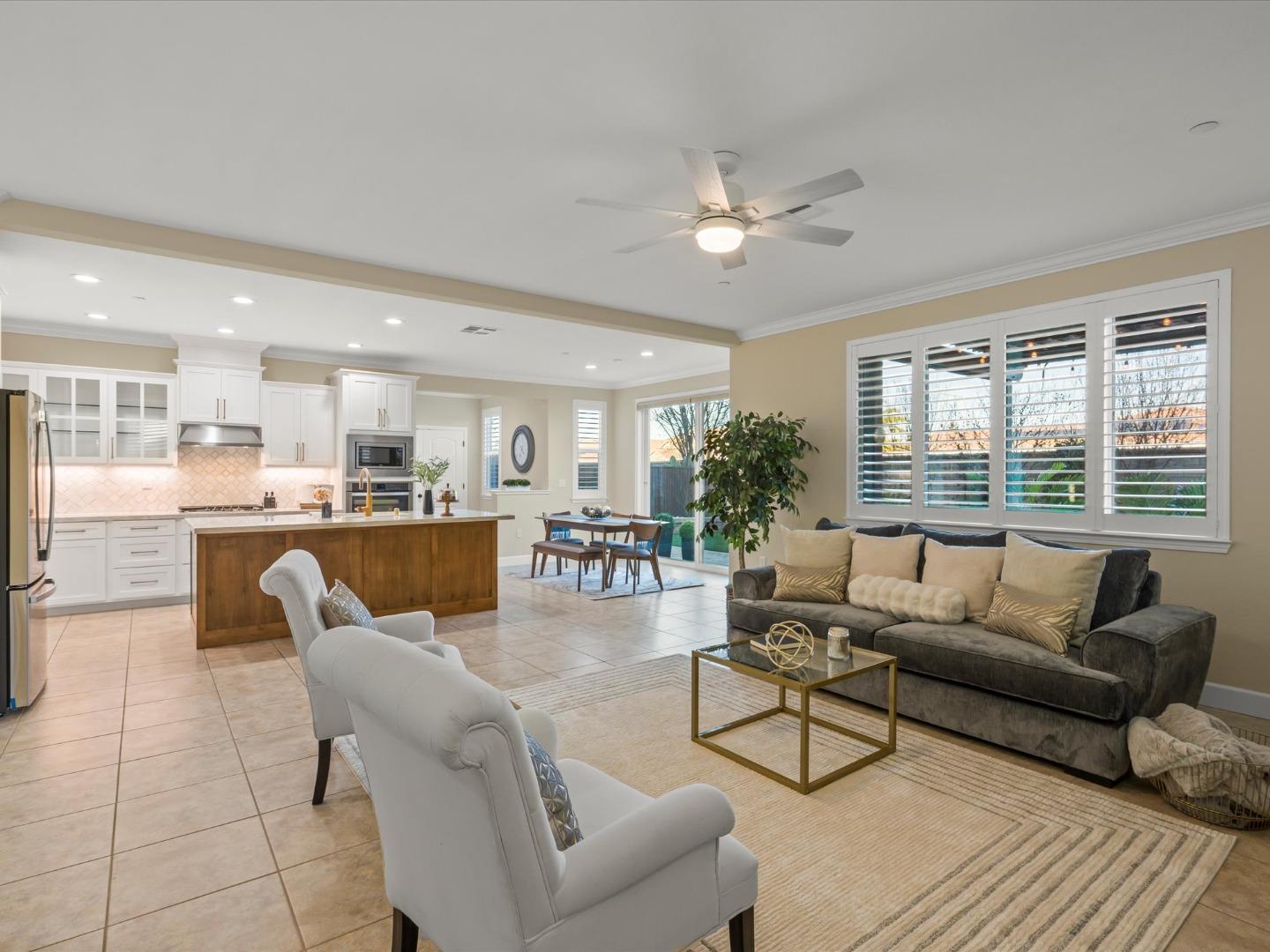 1702 Rosemary DR, Gilroy, 95020