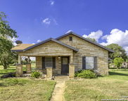 325 County Road 327, La Vernia image