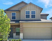 1537 Champagne Oak, New Braunfels image
