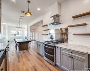 824 Elmwood, San Antonio image