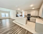 4823 Cambridge Park, Converse image