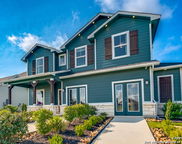 1201 Lauraine, Seguin image