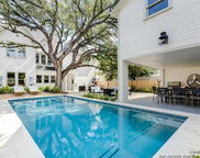 264 E Lullwood, San Antonio image
