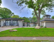 2611 Hopeton, San Antonio image