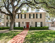 254 E Summit Ave, San Antonio image