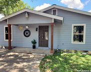 147 Fenfield, San Antonio image