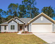 226 Colonial, La Vernia image