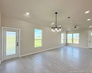 144 Camino Verde Ct, La Vernia image