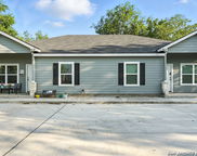911-913 E Seideman, Seguin image