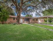 226 Covina, San Antonio image