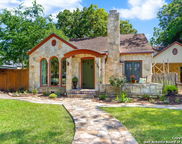 129 E Evergreen, Boerne image