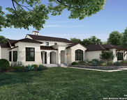 213 Trappers Ln, New Braunfels image