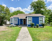 910 Halliday, San Antonio image