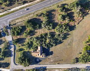 102 Oak Valley Dr, Boerne image