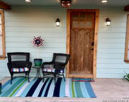 747 Oasis St, New Braunfels image