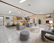 710 Chipman, Bandera image