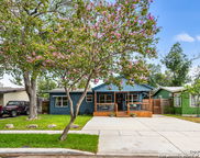 110 Arnold, San Antonio image