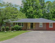 1148 Maplewood Drive, Leeds image