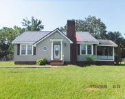 1960 Alexis Road, Centre image