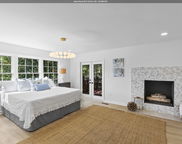 2225 Lynnchester Circle, Hoover image