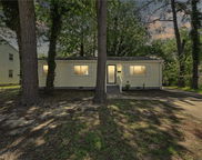 128 Eastlawn Drive, Hampton East image