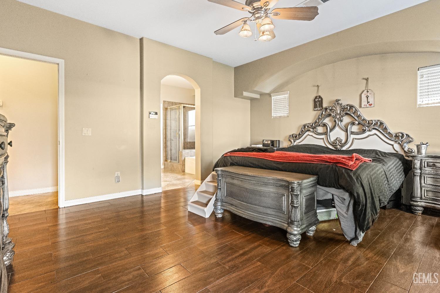 mls-202400251-9902-copa-cabana-bakersfield-ca-4-beds-2-5-baths