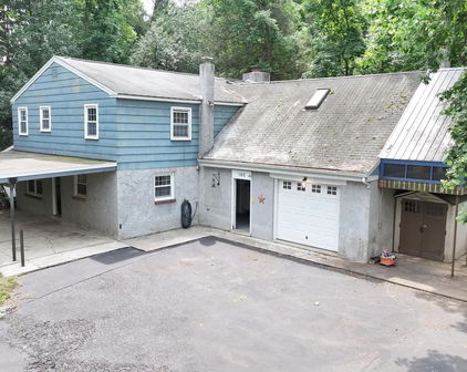 160 Stoney Bank Rd, Glen Mills