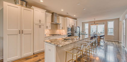 307 Star Tavern Ln, West Chester