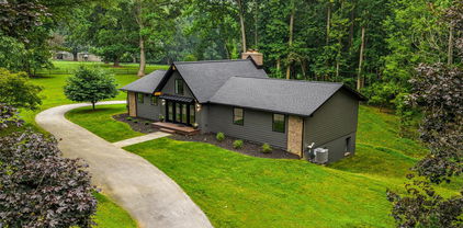615 Cricklewood Rd, West Chester