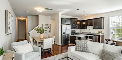 218 Dana Dr Unit #77, West Chester