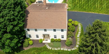 1163 Fielding Dr, West Chester