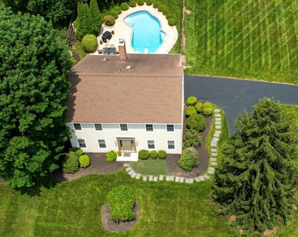 1163 Fielding Dr, West Chester