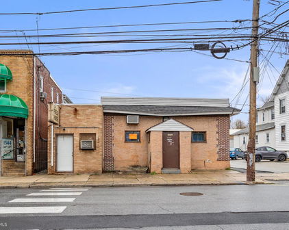 1542 Elmwood Ave, Folcroft