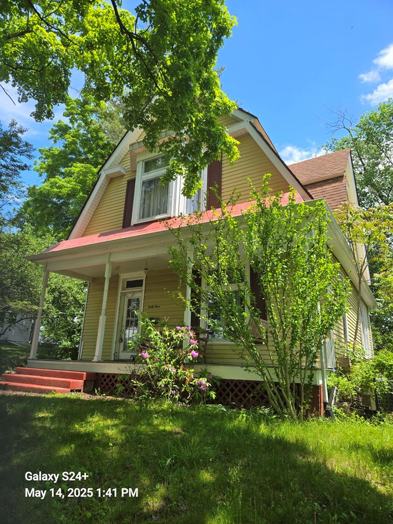 Real estate listing image