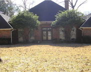 Crestview image