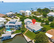 1050 Edgewater Lane, Gulf Breeze image
