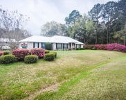 212 White Oak Avenue, Crestview image