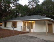 310 Lakeview Drive, Crestview image