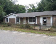 659 W Griffith Avenue, Crestview image